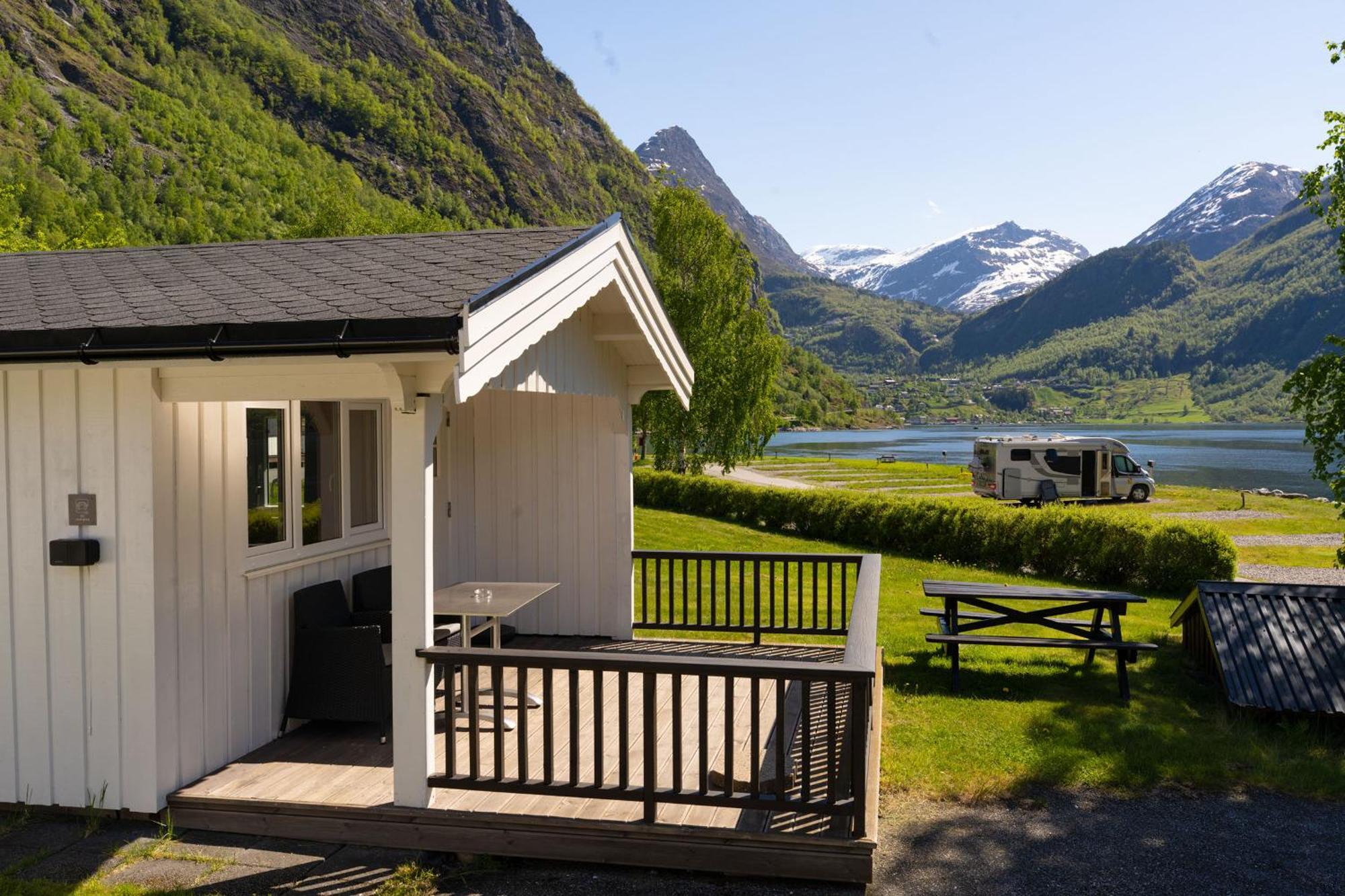 Отель Geirangerfjorden Feriesenter Номер фото